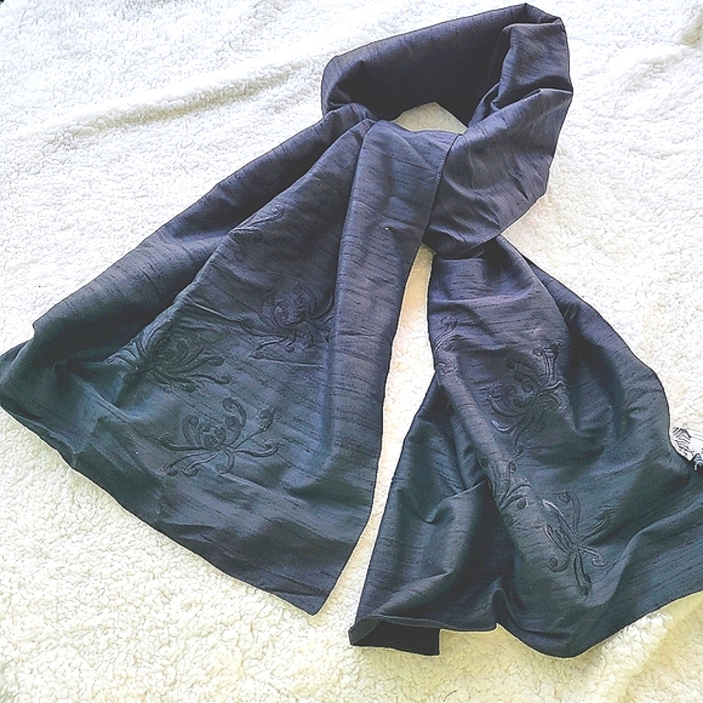 Dupionni Silk Shawl~Scarf NWT, ZAZOU 20x75"
